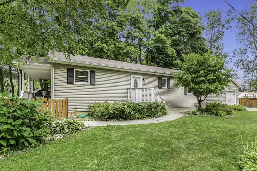 24268 Oak Street, Edwardsburg, MI 49112