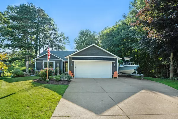 Grand Haven, MI 49417,13606 Fawn Lane