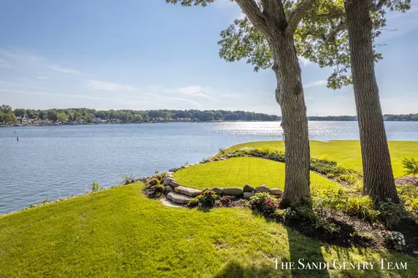 Spring Lake, MI 49456,16958 Landing Drive