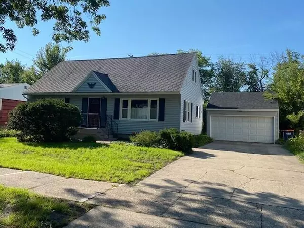1079 Sherwood Road, Roosevelt Park, MI 49441