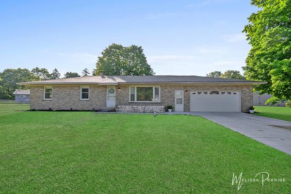 3970 Butternut NE Drive, Belmont, MI 49306