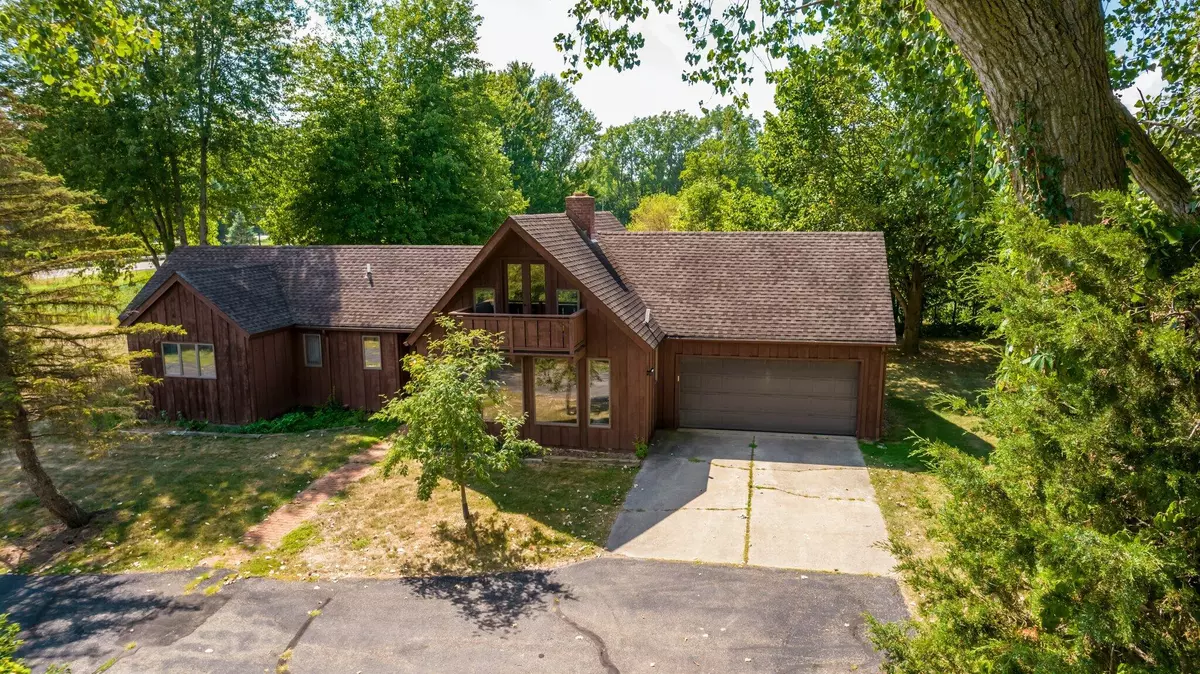 New Boston, MI 48111,34340 Huron River Drive