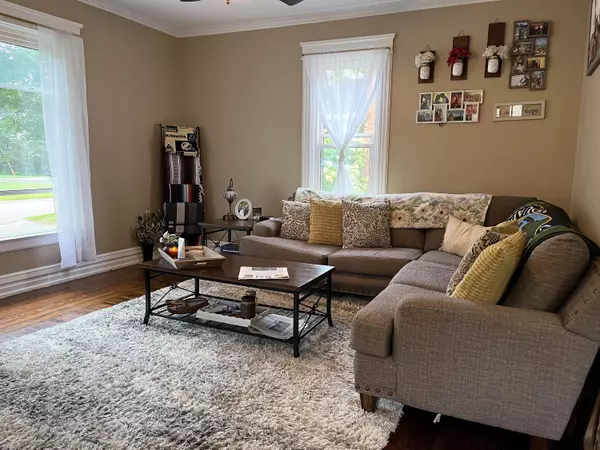 Marshall, MI 49068,520 W Mansion Street