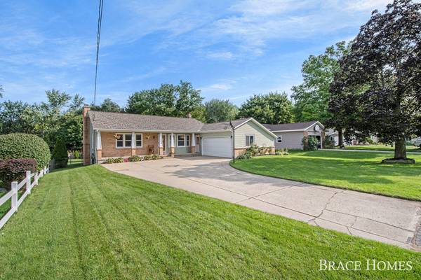 7963 Hollyhock Avenue, Jenison, MI 49428