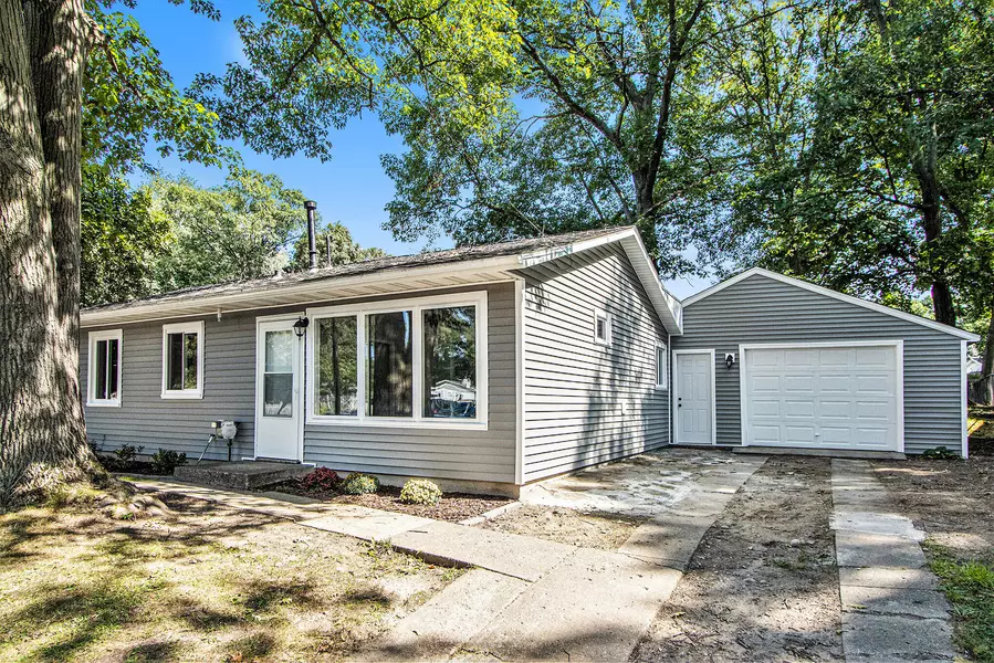 2426 Monterey Drive, Kalamazoo, MI 49004