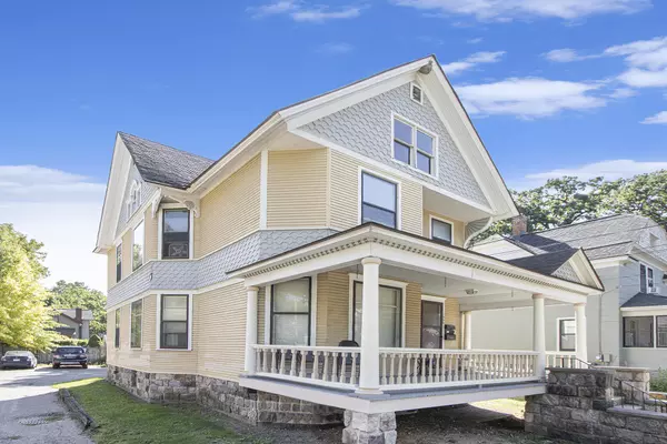 Kalamazoo, MI 49008,1005 S Westnedge Avenue