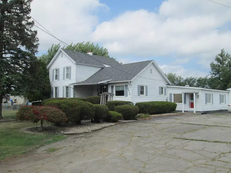 6814 W US 12, Three Oaks, MI 49128