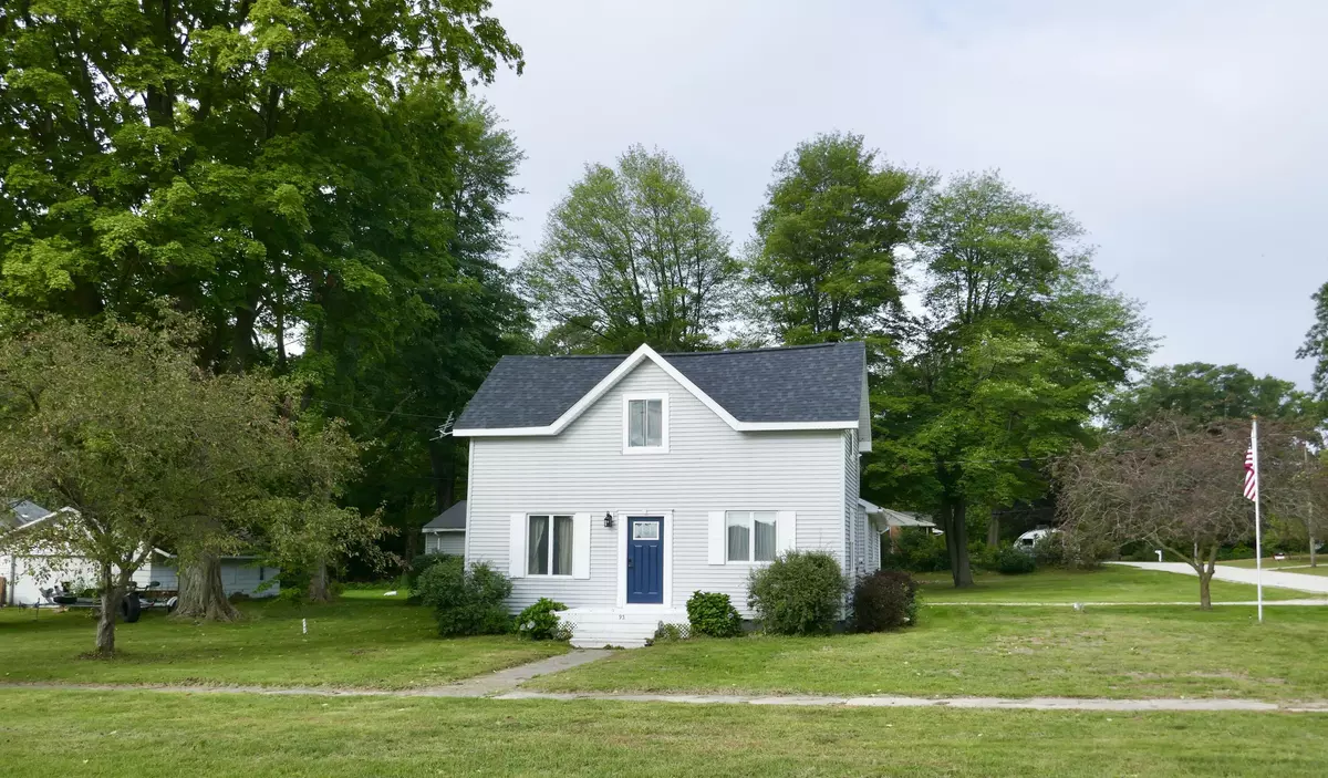 Fruitport, MI 49415,93 S 6th Avenue