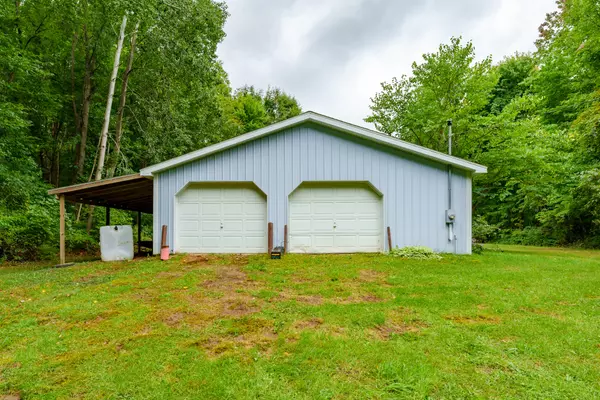 1797 Pifer Road, Delton, MI 49046