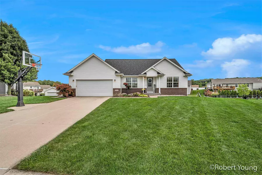 2120 Crystal Stone SE Court, Caledonia, MI 49316