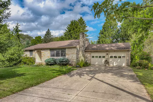 2258 Saines Manor Drive,  Jackson,  MI 49201