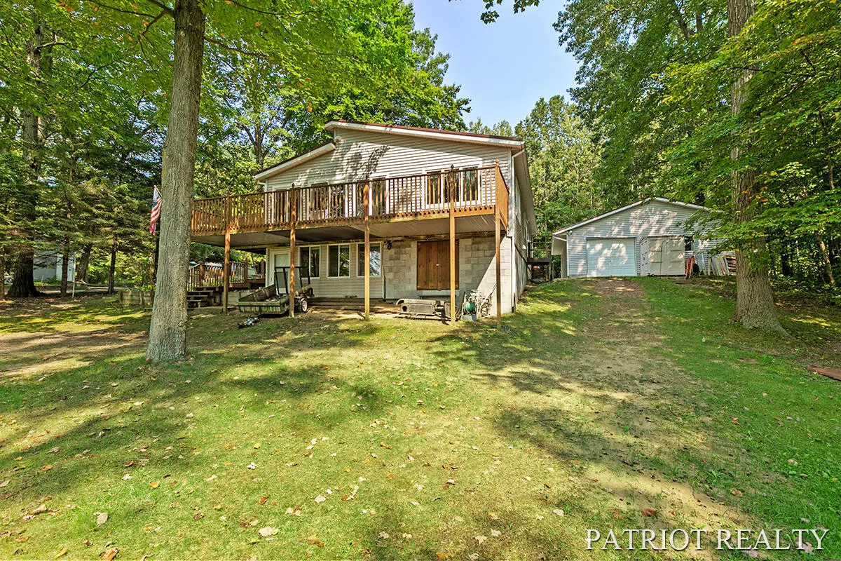 Six Lakes, MI 48886,4961 Almy Road