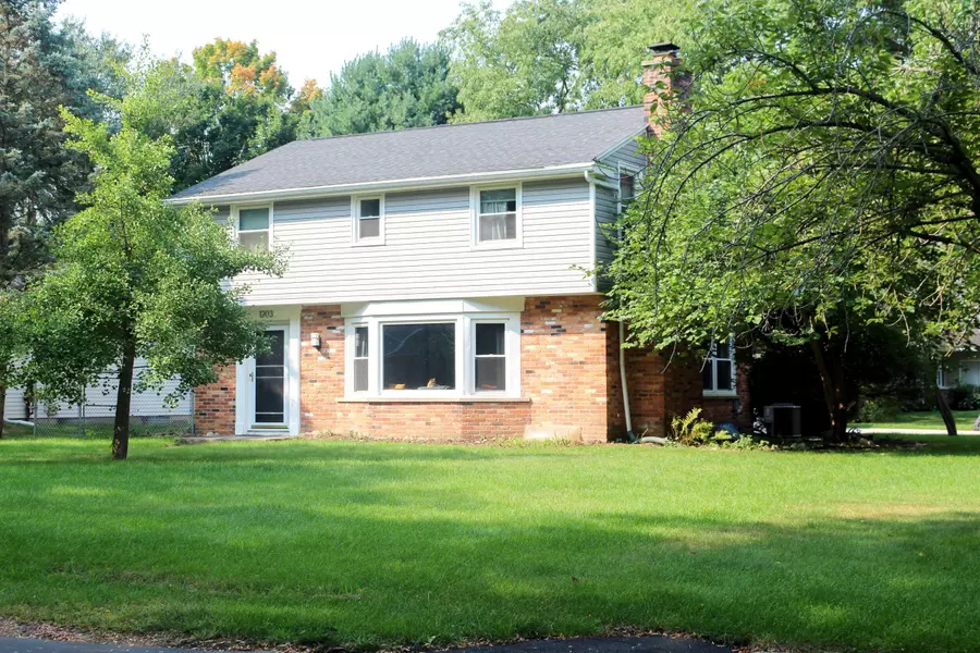 1203 Piccadilly Road, Kalamazoo, MI 49006