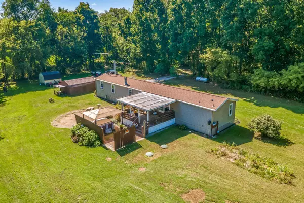 Jonesville, MI 49250,11333 Strait Road
