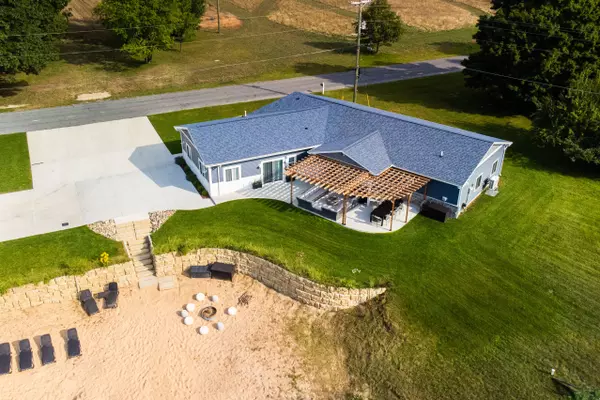 Mears, MI 49436,1641 N Arrowhead Road