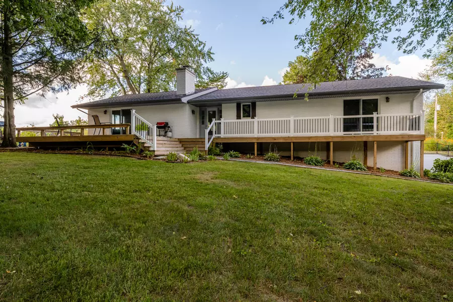 10153 Lauer Road, Baroda, MI 49101