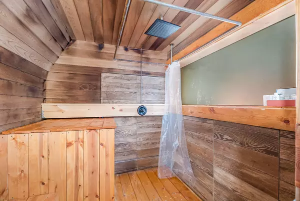 Kalamazoo, MI 49008,2455 Kensington Drive