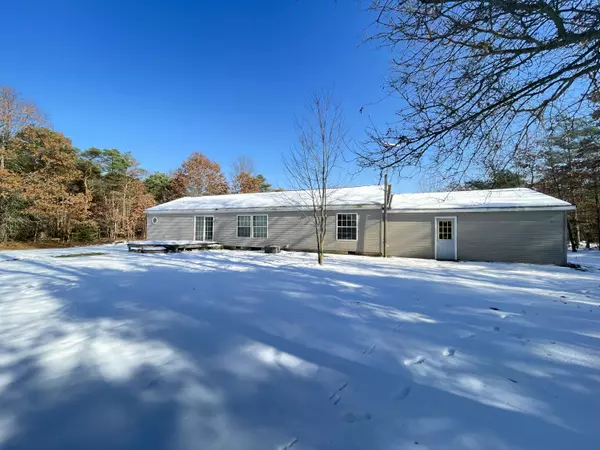 Grant, MI 49327,5121 W Jack Pine Drive