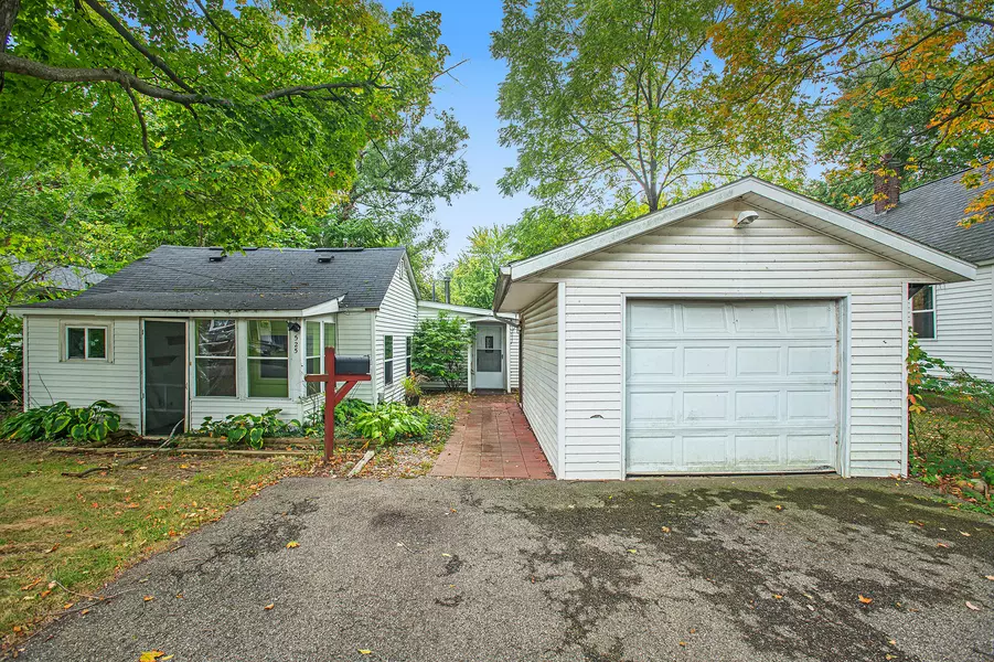 525 W Franklin Street, Otsego, MI 49078