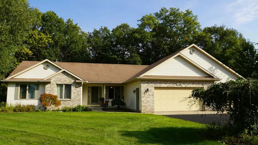 2480 Springside Drive, Lowell, MI 49331