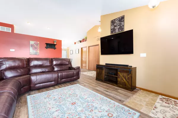 Kalamazoo, MI 49048,3714 Pristine