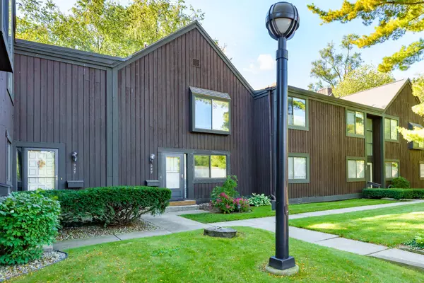 229 Durness Court, Kalamazoo, MI 49006