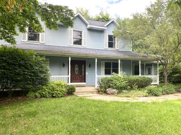 7940 Crestview NE Drive, Belmont, MI 49306