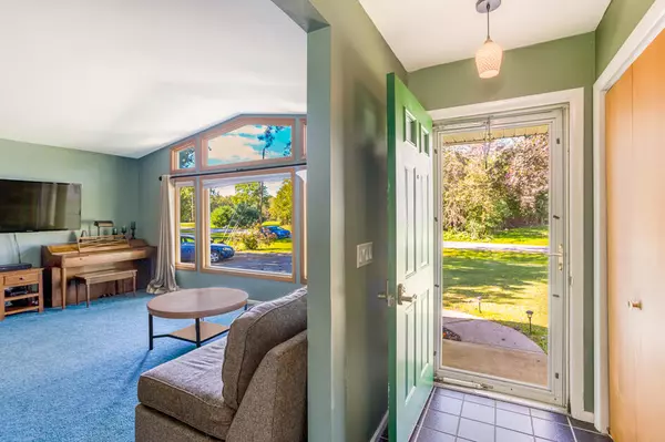 Jackson, MI 49201,6007 Springfield Drive