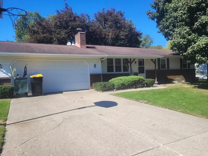 653 Fairway NW Drive, Grand Rapids, MI 49534