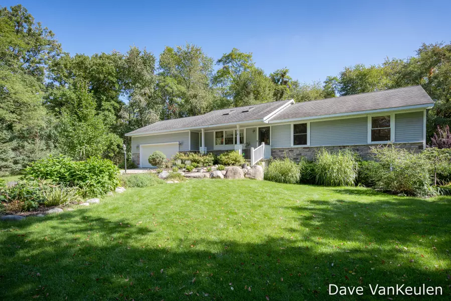 14 Foleys Grade, Lowell, MI 49331