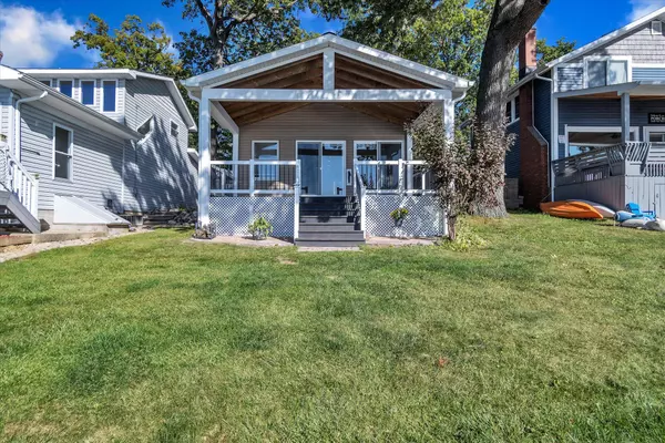 2526 Bartlett Road, Pleasant Lake, MI 49272