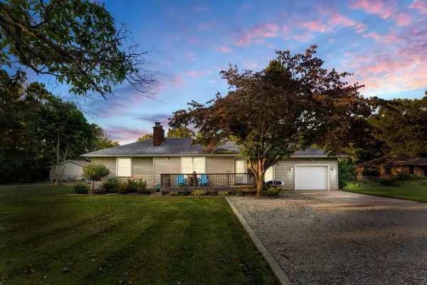 Edwardsburg, MI 49112,24560 N Shore Drive