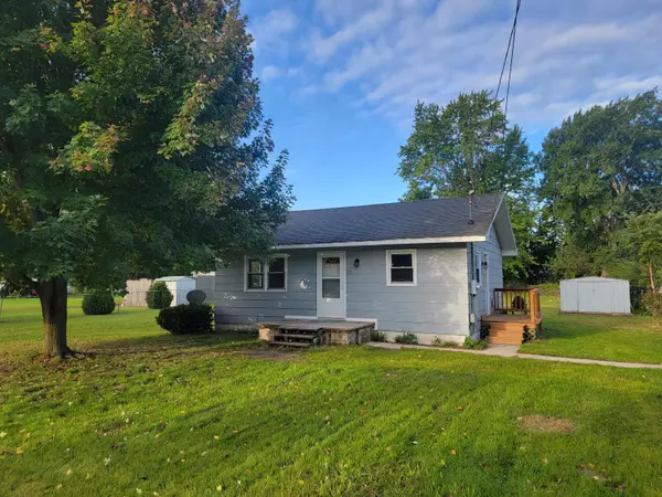 28 3rd Street, Eastlake, MI 49626