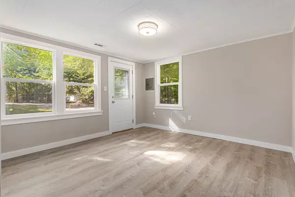 Vicksburg, MI 49097,10261 E V Avenue