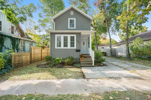 108 S Marshall Avenue, Marshall, MI 49068