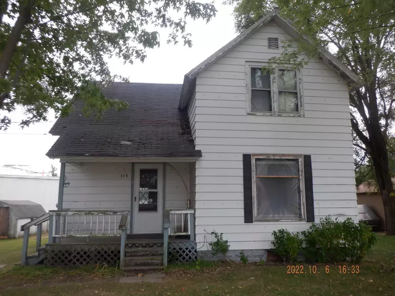 115 W Beers Street, Decatur, MI 49045