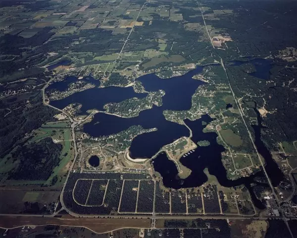 Canadian Lakes, MI 49346,10952 Dobbyn Drive