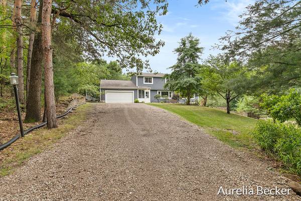 581 Alta Dale SE Avenue, Ada, MI 49301