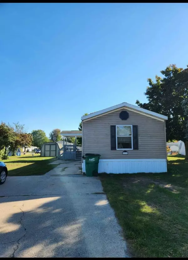 111 Locust Court, Muskegon, MI 49445