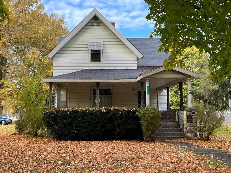 305 E Burr Oak Street, Athens, MI 49011