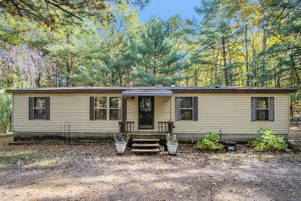 1735 39th Street, Allegan, MI 49010