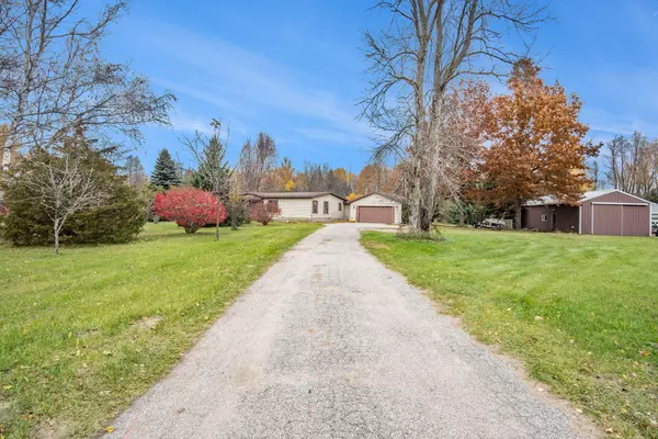 1500 W Polk Road, Hart, MI 49420