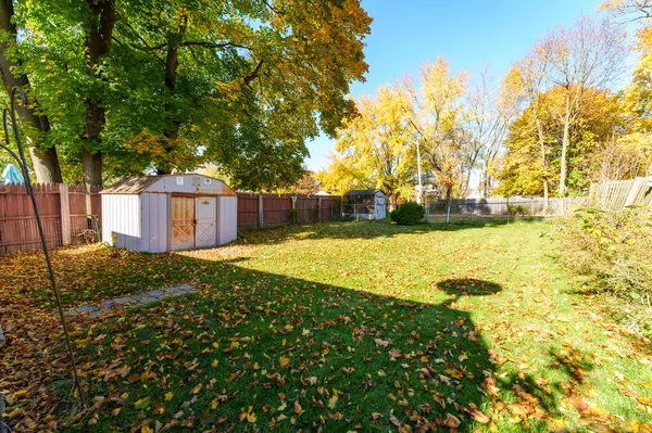 Kalamazoo, MI 49001,1703 Palmer Avenue