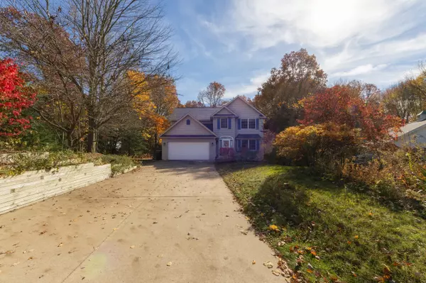 4957 Olde Forest Drive, Kalamazoo, MI 49009