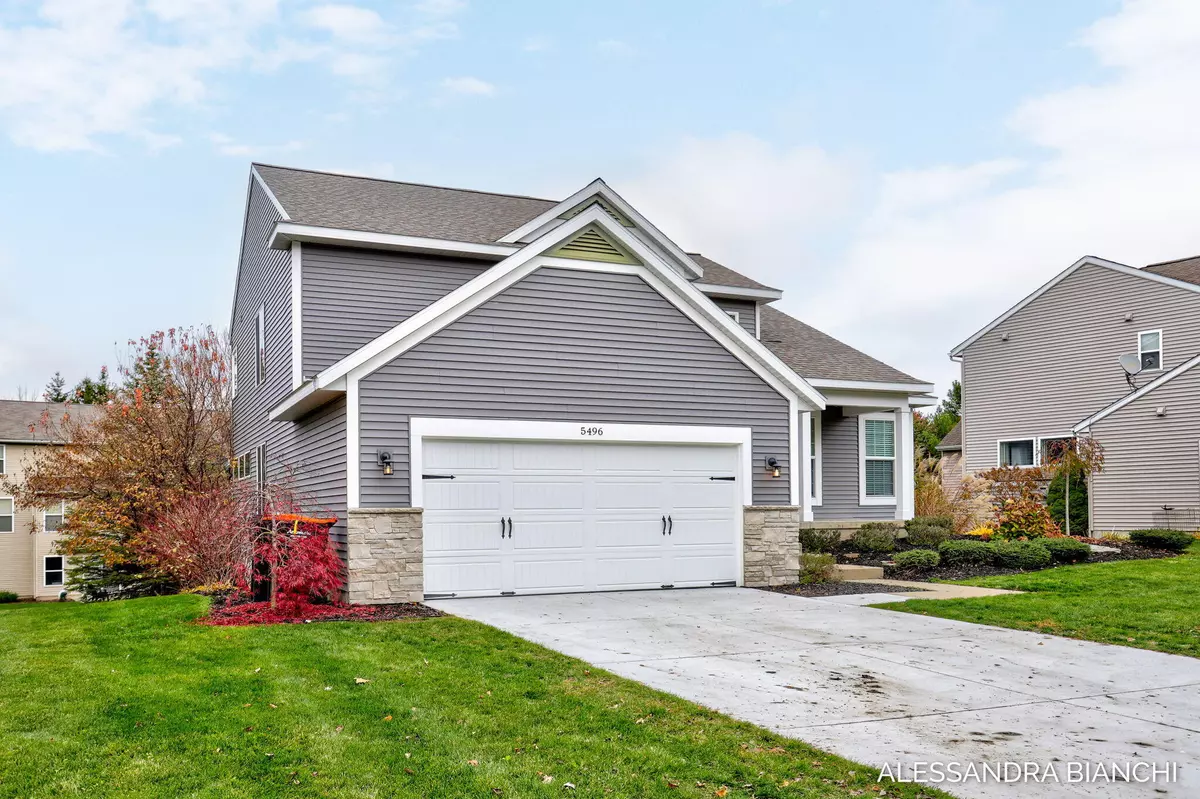 Ada, MI 49301,5496 Highbury SE Drive