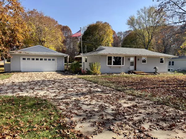 15900 15 Mile Road, Marshall, MI 49068
