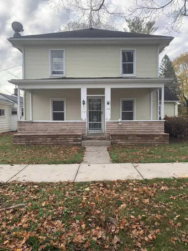 215 Pleasant Street, Hudson, MI 49247