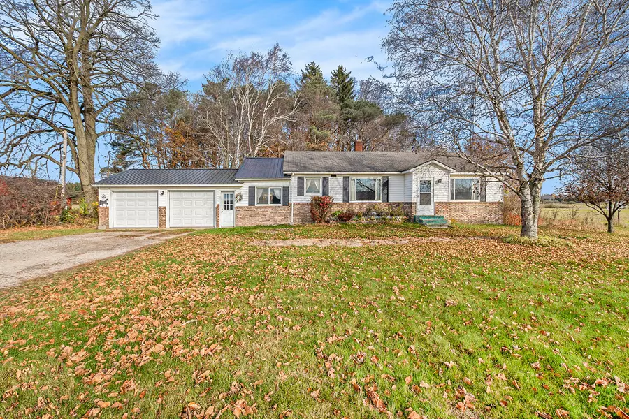 968 W Freeman Road, Free Soil, MI 49411