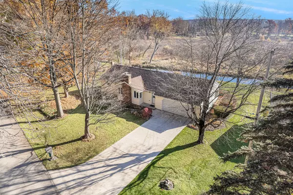 224 Lake Hills Drive, Concord, MI 49237