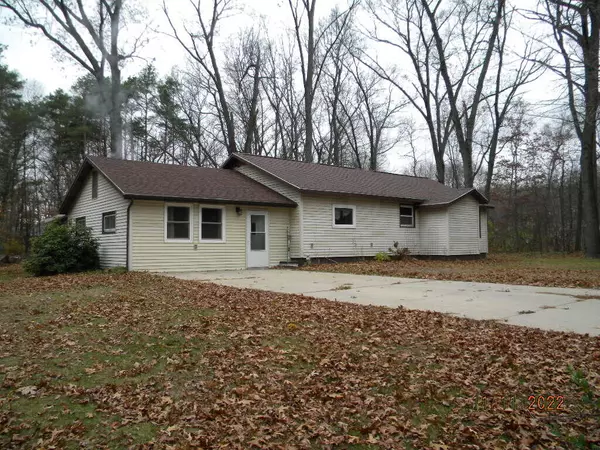 2871 Debaker Road, Muskegon, MI 49444